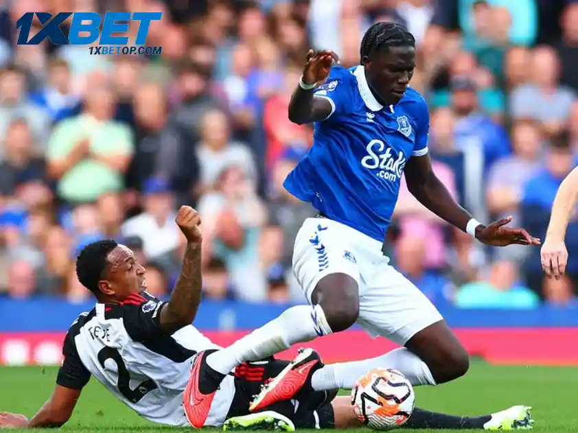 Fulham vs Everton nhiều khả năng sẽ có một trận đấu cống hiến (Ảnh: Eurosport)